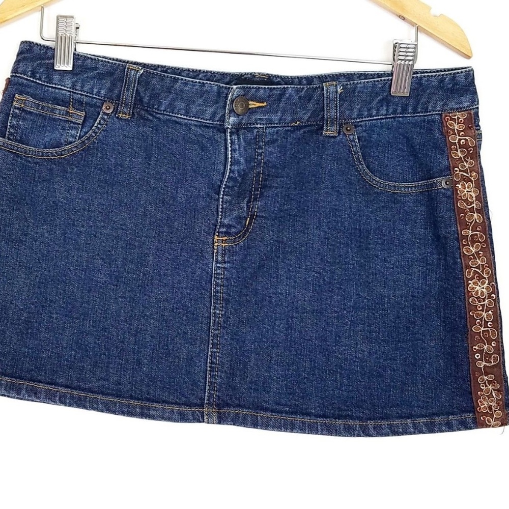 The Limited Woman's Skirt Size 10 Denim Stretch